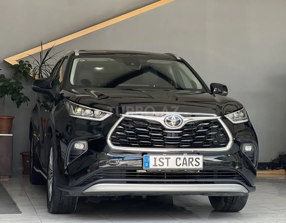 Toyota Highlander 2025 — фото 1 из 10