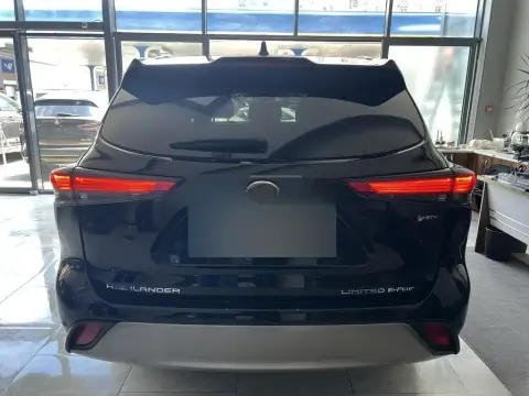 Toyota Highlander 2025 — миниатюра 7