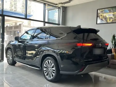 Toyota Highlander 2025 — миниатюра 8