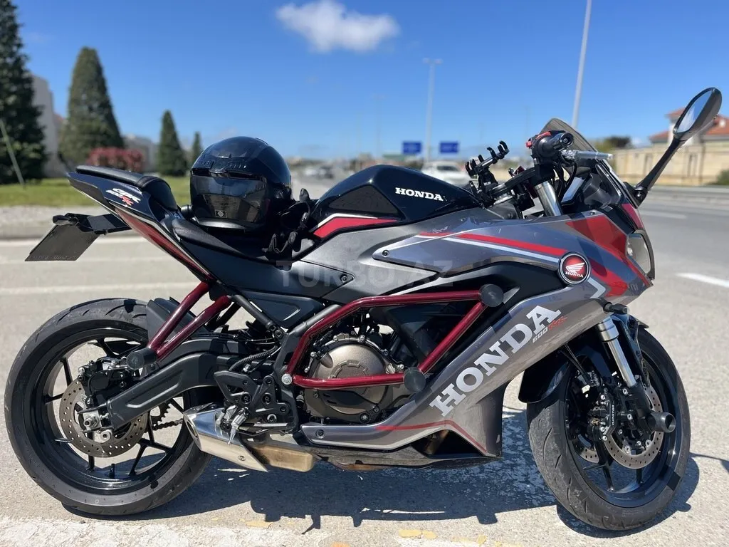 QJMotor SRK 450 RR 2025 — фото 1 из 4
