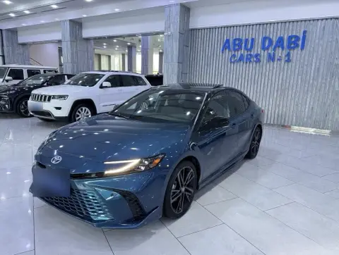 Toyota Camry 2025 — миниатюра 1