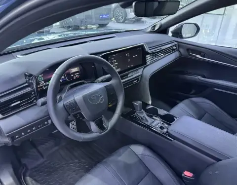 Toyota Camry 2025 — миниатюра 9