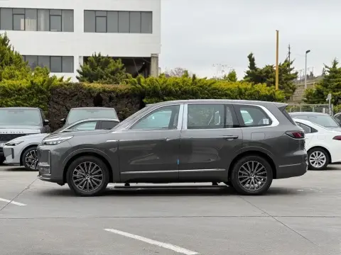 Geely Galaxy M9 2025 — миниатюра 9