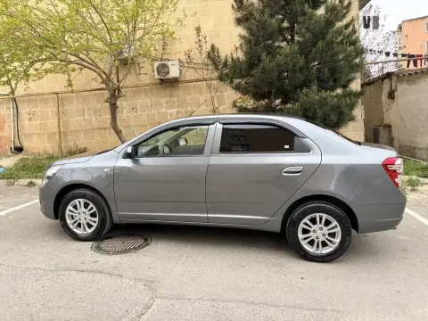 Chevrolet Cobalt 2025 — миниатюра 3