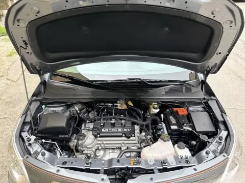 Chevrolet Cobalt 2025 — миниатюра 10