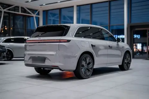 Li Auto L6 2025 — миниатюра 8