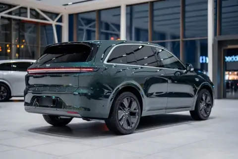 Li Auto L6 2025 — миниатюра 7