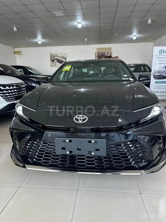 Toyota Camry 2026 — фото 1 из 10