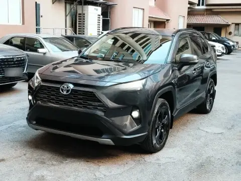 Toyota RAV4 2025 — миниатюра 1