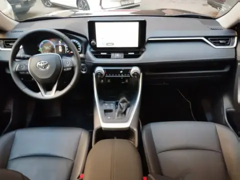 Toyota RAV4 2025 — миниатюра 6