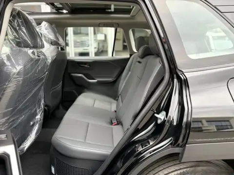 Toyota RAV4 2026 — миниатюра 7
