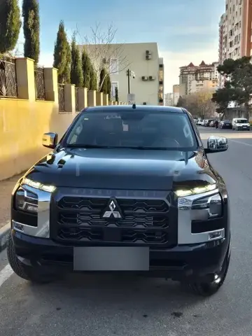 Mitsubishi L200 2025