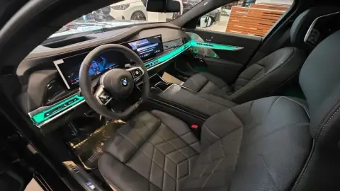 BMW 740 2026 — миниатюра 8