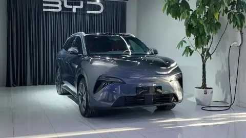 BYD Tang L 2025 — миниатюра 1