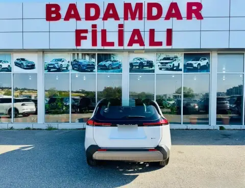 Toyota RAV4 2025 — миниатюра 8