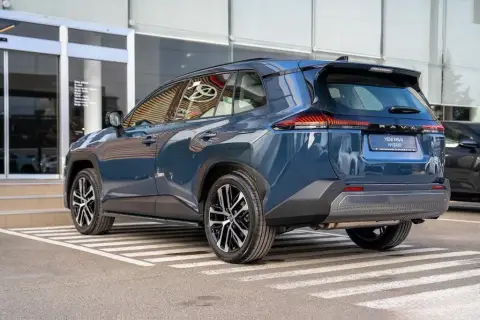 Toyota RAV4 2026 — миниатюра 7