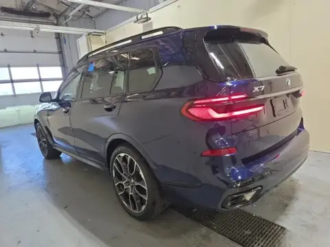 BMW X7 2025 — миниатюра 5