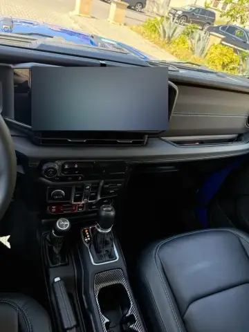 Jeep Wrangler 2025 — миниатюра 8