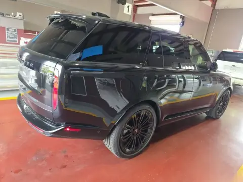 Land Rover Range Rover 2025 — миниатюра 3