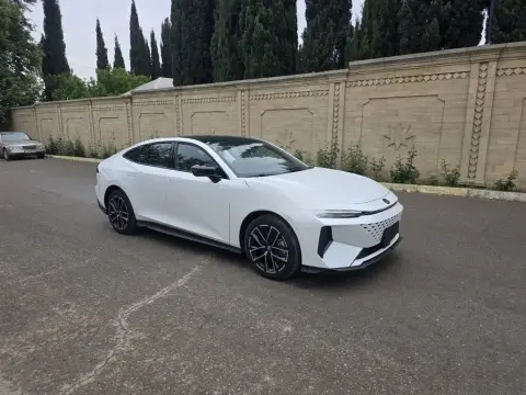 Changan Uni-V iDD 2025 — миниатюра 8