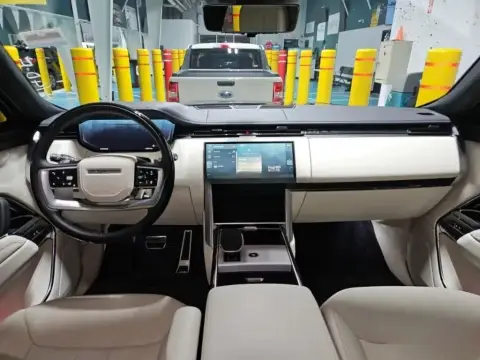 Land Rover Range Rover 2025 — миниатюра 6