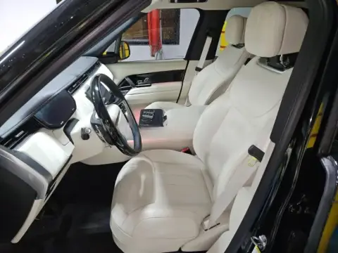Land Rover Range Rover 2025 — миниатюра 7