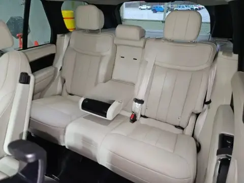 Land Rover Range Rover 2025 — миниатюра 8