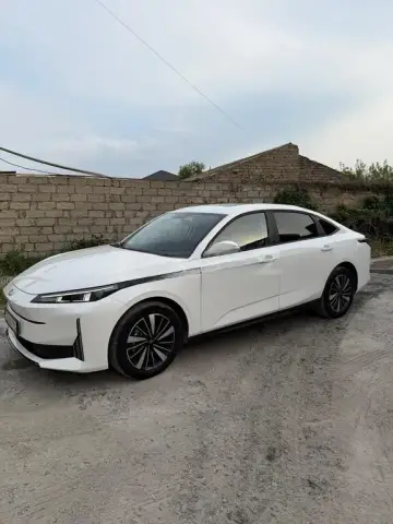Changan Qiyuan A05 2025 — миниатюра 8