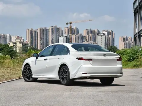 Toyota Camry 2026 — миниатюра 6