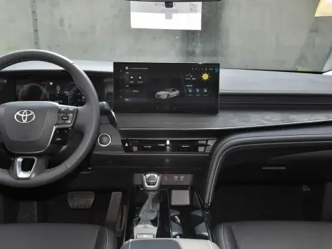 Toyota Camry 2026 — миниатюра 8