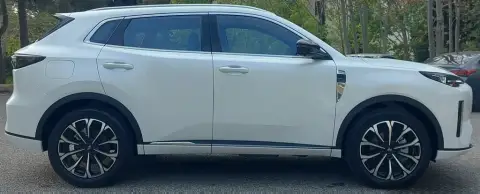 Changan Qiyuan Q05 2025 — миниатюра 3