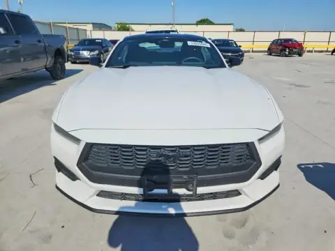 Ford Mustang 2025