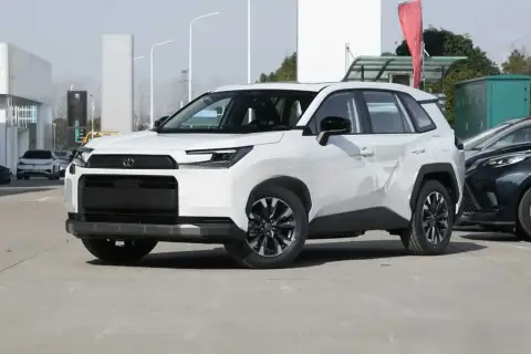 Toyota RAV4 2026 — миниатюра 1