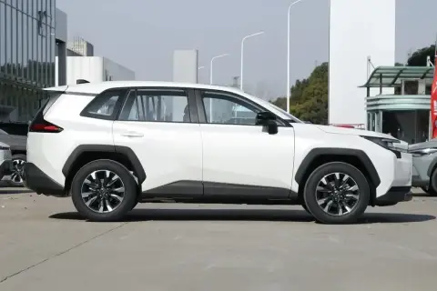 Toyota RAV4 2026 — миниатюра 8