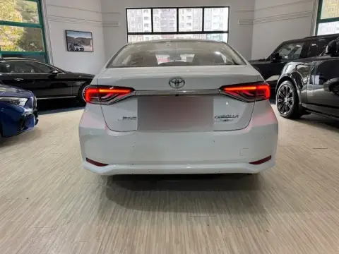 Toyota Corolla 2025 — миниатюра 5