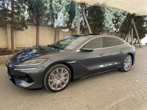 Denza Z9 2025 — миниатюра 2