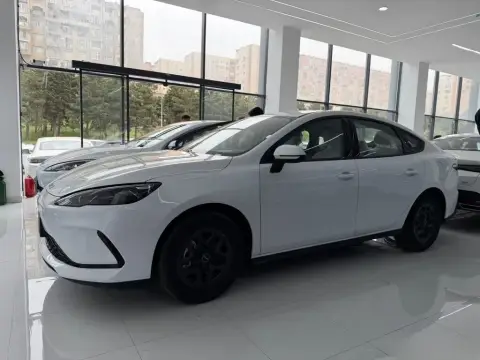 BYD Seal 05 2025 — миниатюра 2