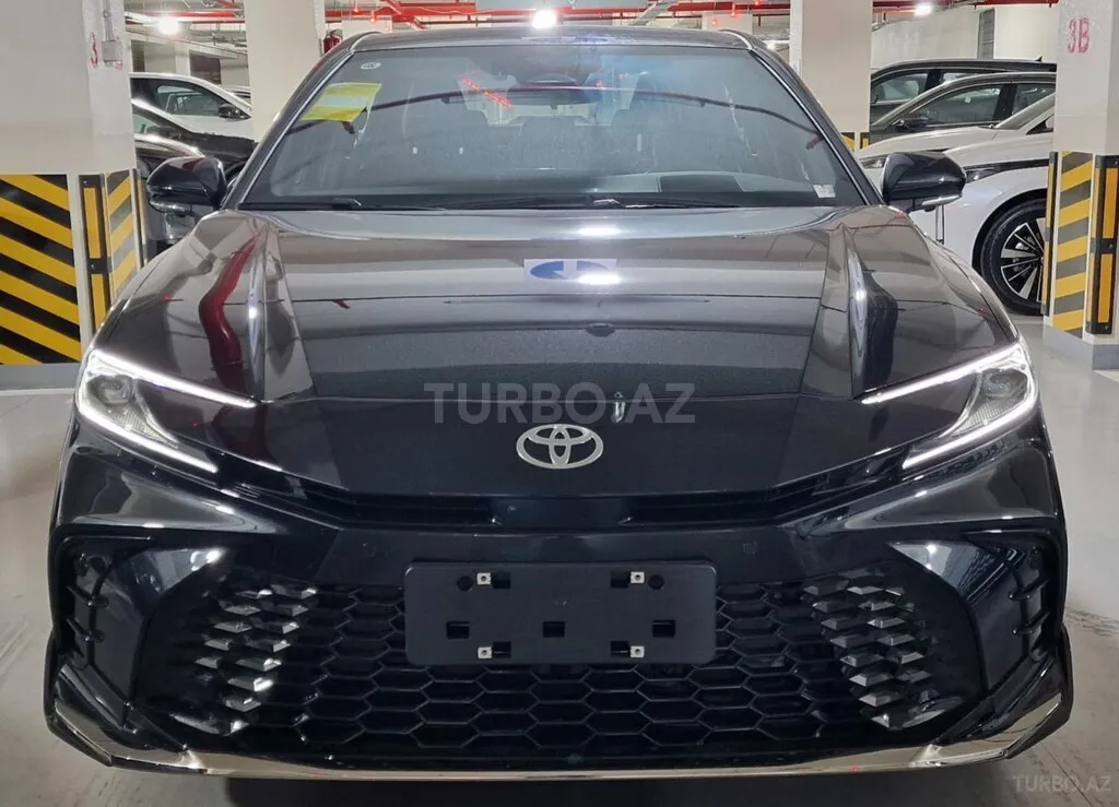 Toyota Camry 2026 — фото 1 из 10