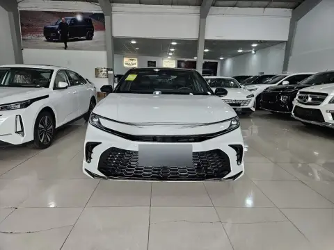 Toyota Camry 2026 — миниатюра 2