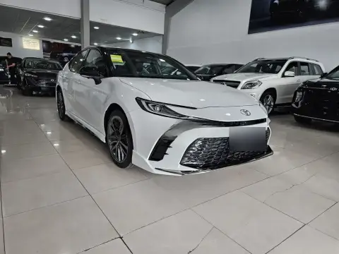 Toyota Camry 2026 — миниатюра 6
