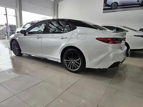 Toyota Camry 2026 — миниатюра 7