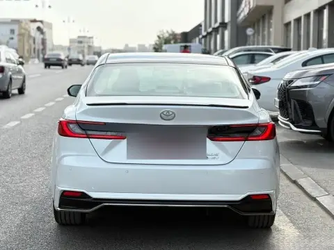 Toyota Camry 2026 — миниатюра 2