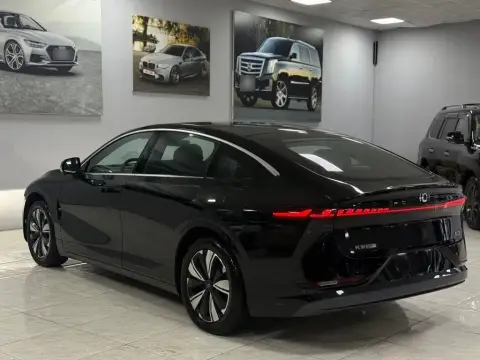 Changan Qiyuan A07 2025 — миниатюра 8