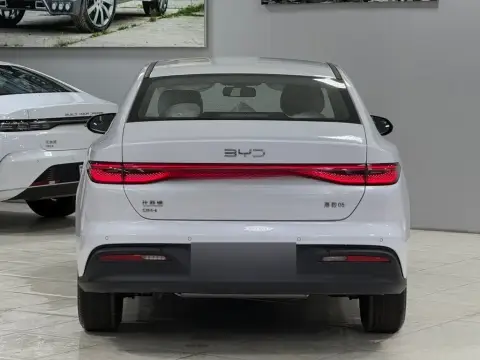 BYD Seal 05 2025 — миниатюра 5
