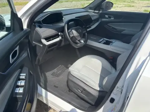 Changan Qiyuan Q05 2025 — миниатюра 10