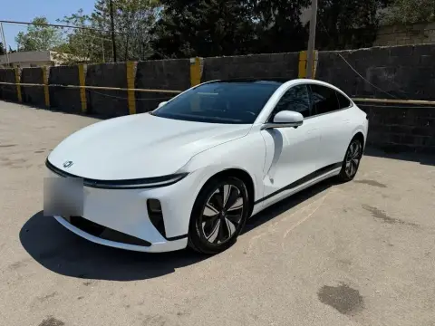 Changan Qiyuan A07 2025 — миниатюра 2