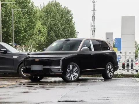Geely Galaxy M9 2026 — миниатюра 1