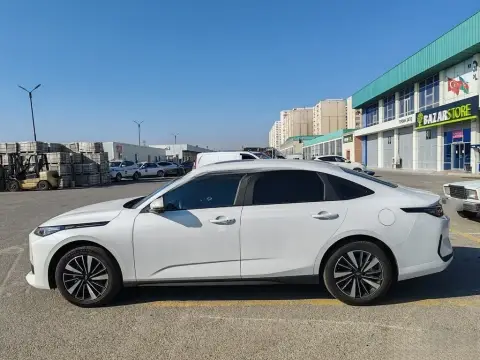 Changan Qiyuan A05 2025 — миниатюра 5