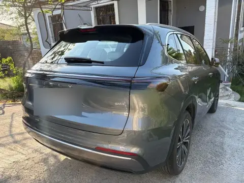 Geely Galaxy Starship 7 2025 — миниатюра 2