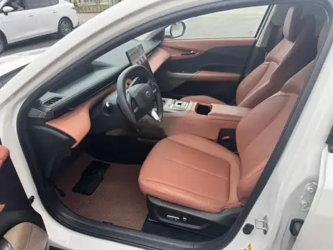 Changan Qiyuan A05 2025 — миниатюра 10